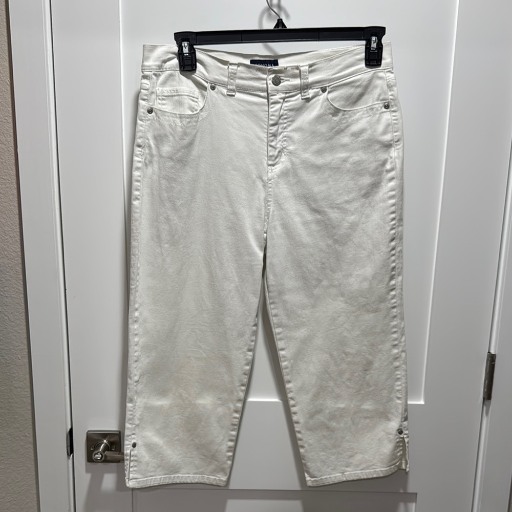 Sonoma White Capri Jeans